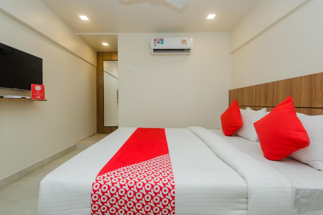 Oyo 13857 Hotel Imperial Umele Екстер'єр фото